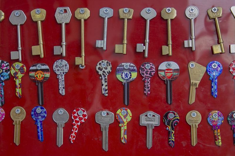 Board of colourful key blanks